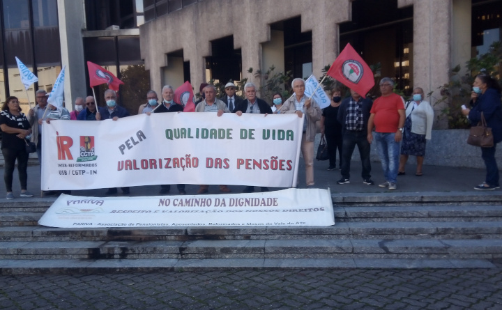 Braga Tribuna Pública exige pensões dignas