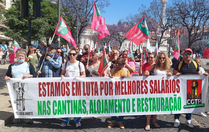 Trabalhadores da Eurest nas cantinas escolares do Porto fazem greve sexta feira