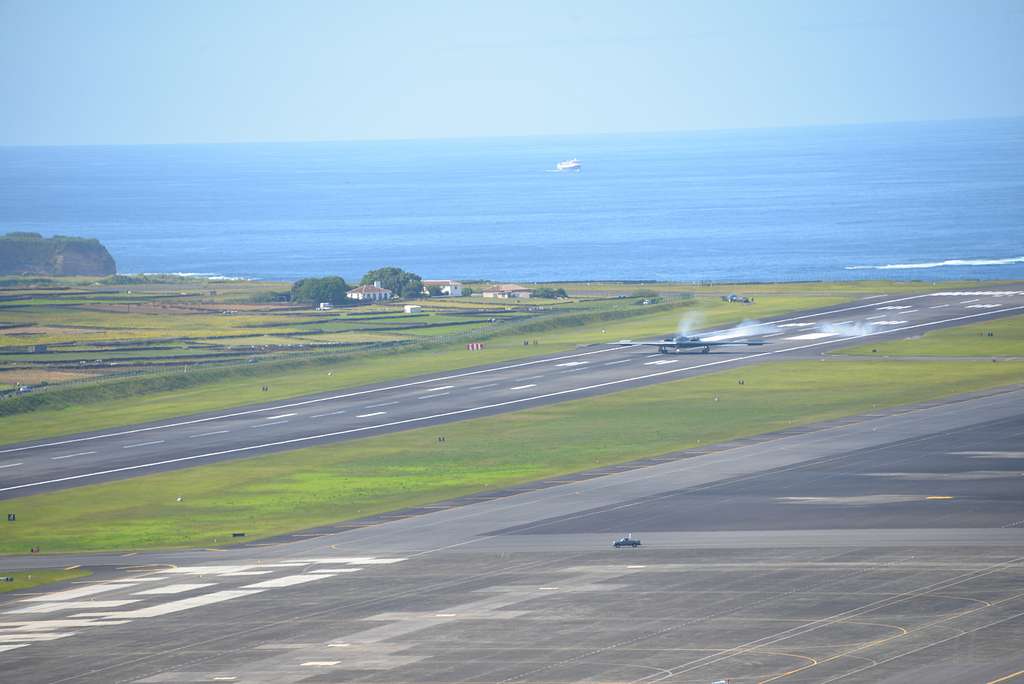 a b 2 spirit lands at portuguese air base 4 lajes 77031b 1024