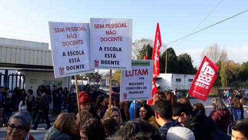 Sem trabalhadores não docentes nas escolas não há condições de segurança