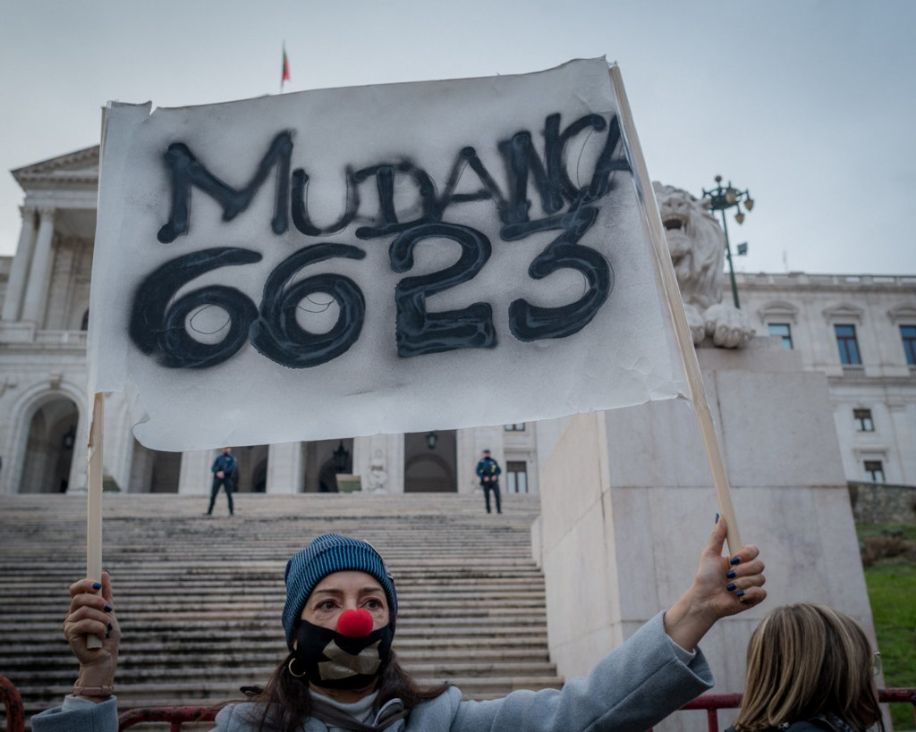 Dia 6 6 23 haverá greve nacional dos professores e educadores e manifestações no Porto e em Lisboa