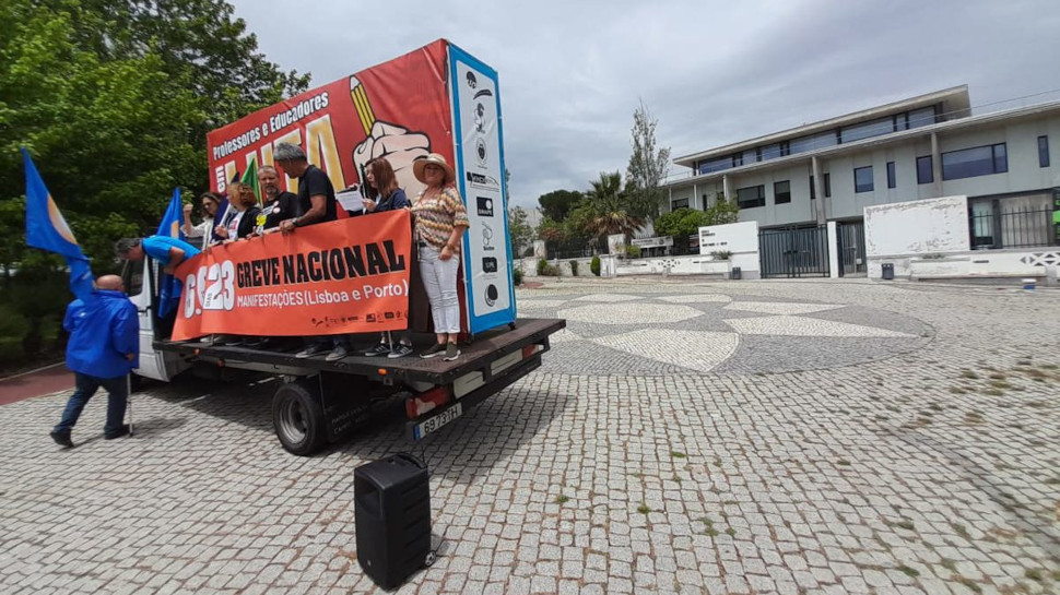 Caravana pela Profissão Docente e pela Escola Pública termina hoje em Faro