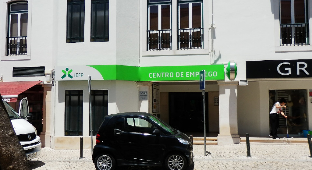 Trabalhadores sem salários nas cantinas dos centros de formação do IEFP