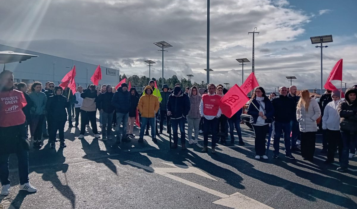 Nova greve por salarios dignos na Faurecia de Braganca