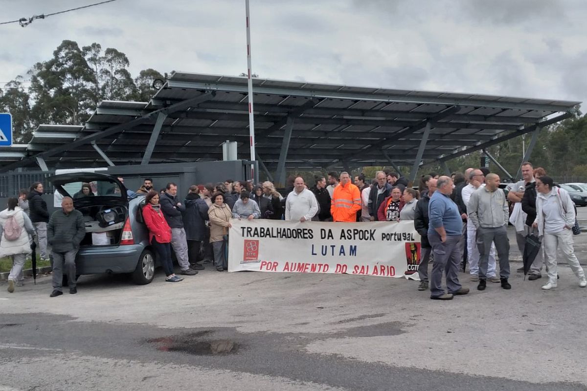 Plenarios de rua na Aspock 