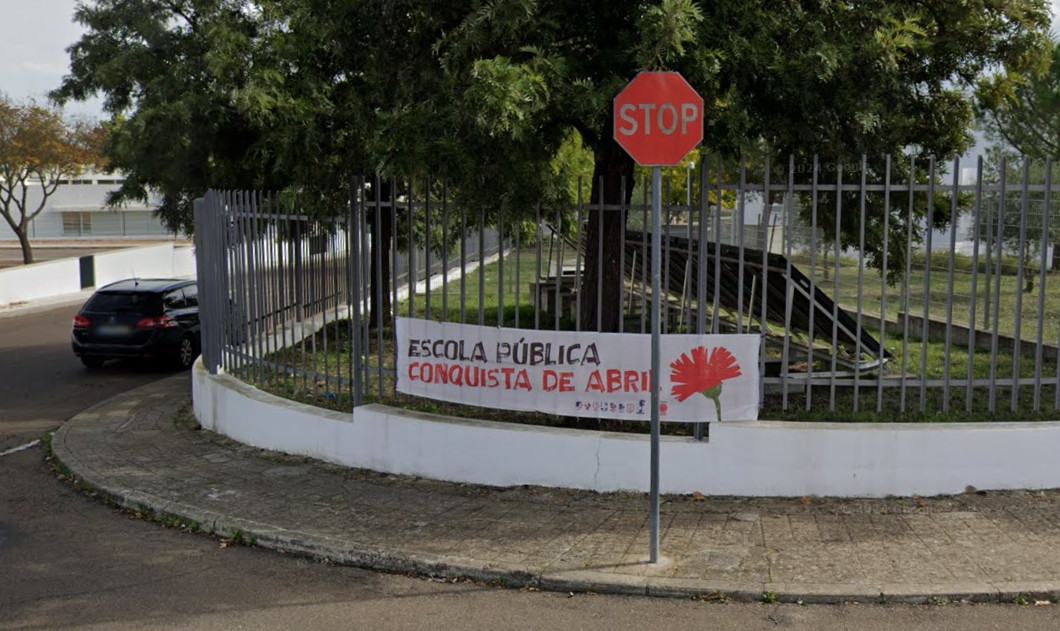 Greve ao trabalho suplementar dos trabalhadores nao docentes de Campo Maior