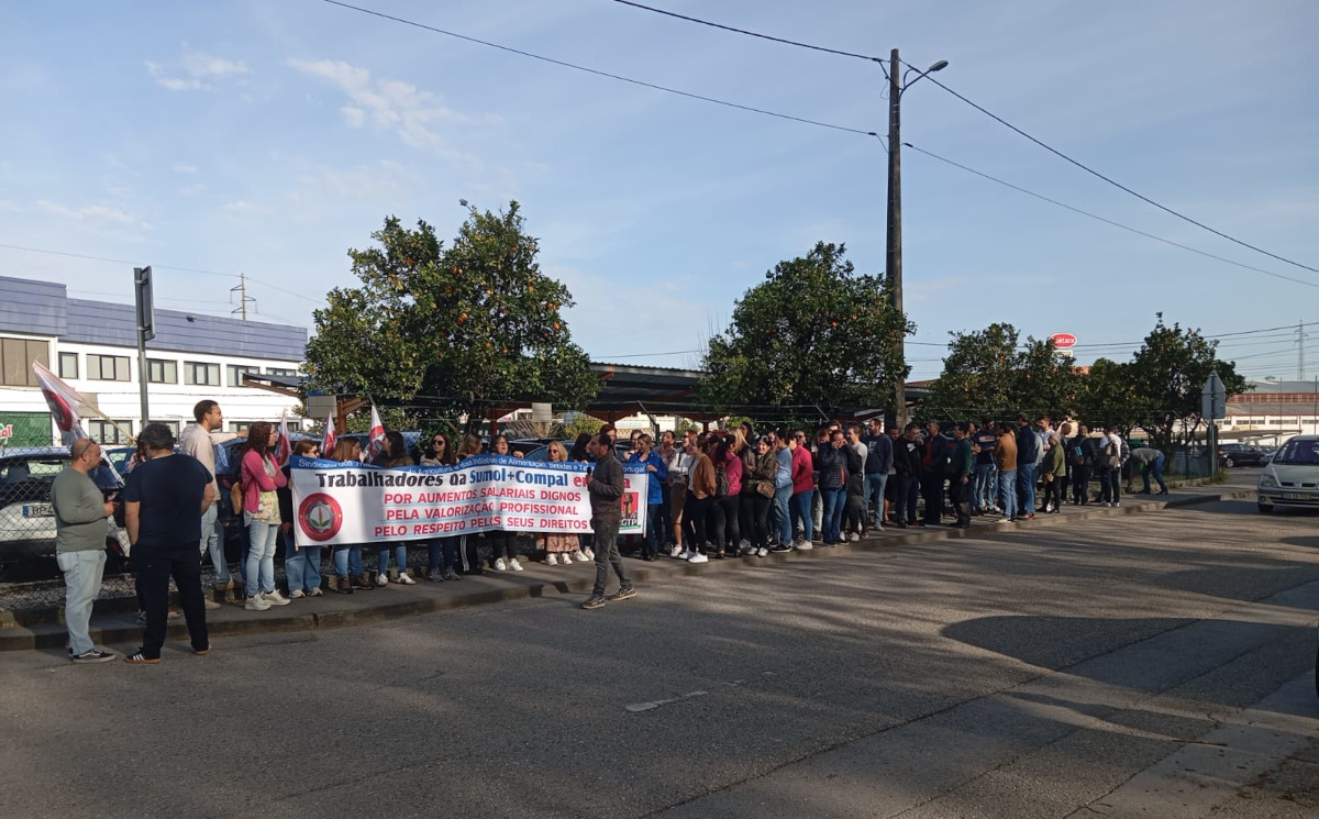 Trabalhadores da Sumol Compal cumprem primeiro de dois dias de greve