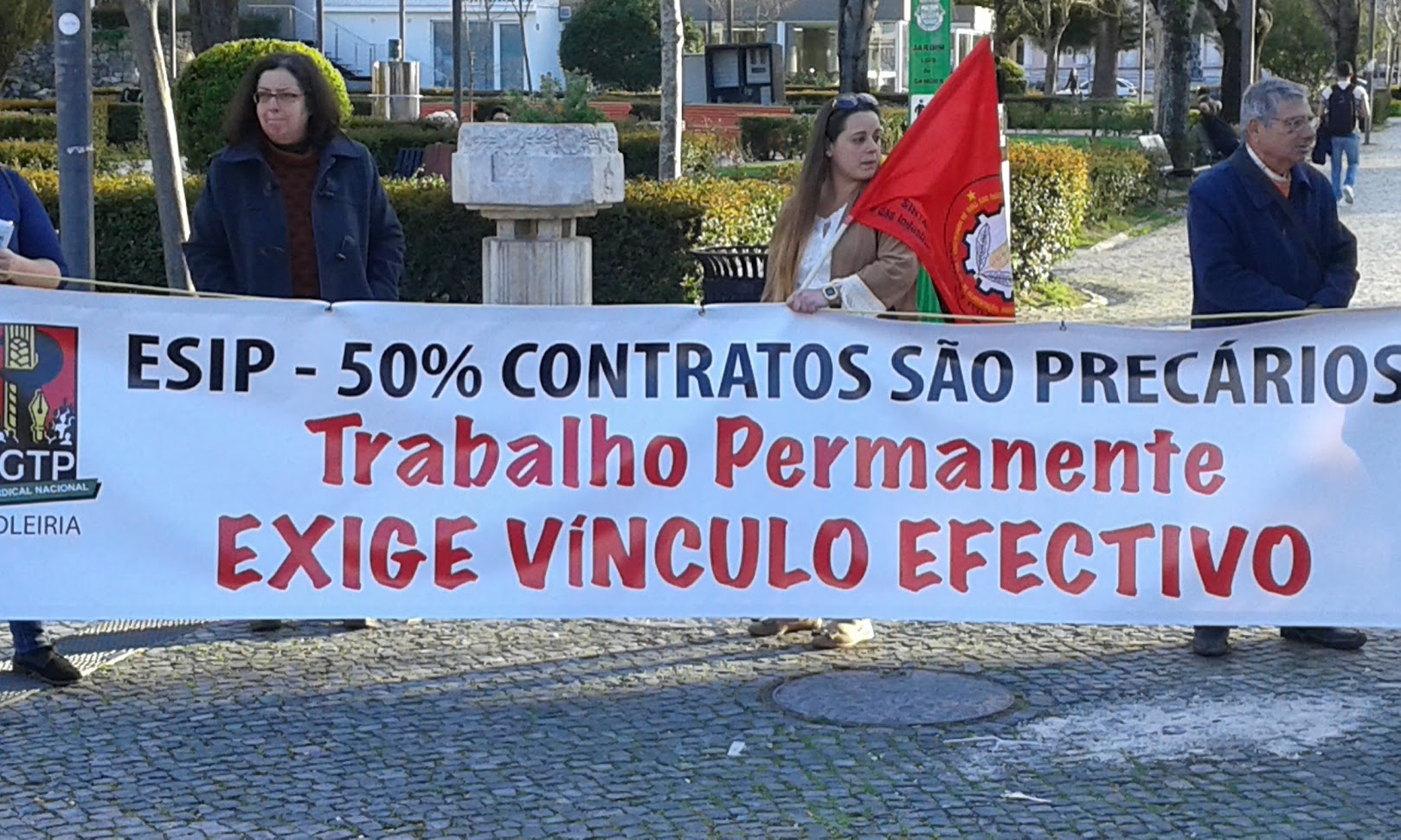 efectivo precariedade